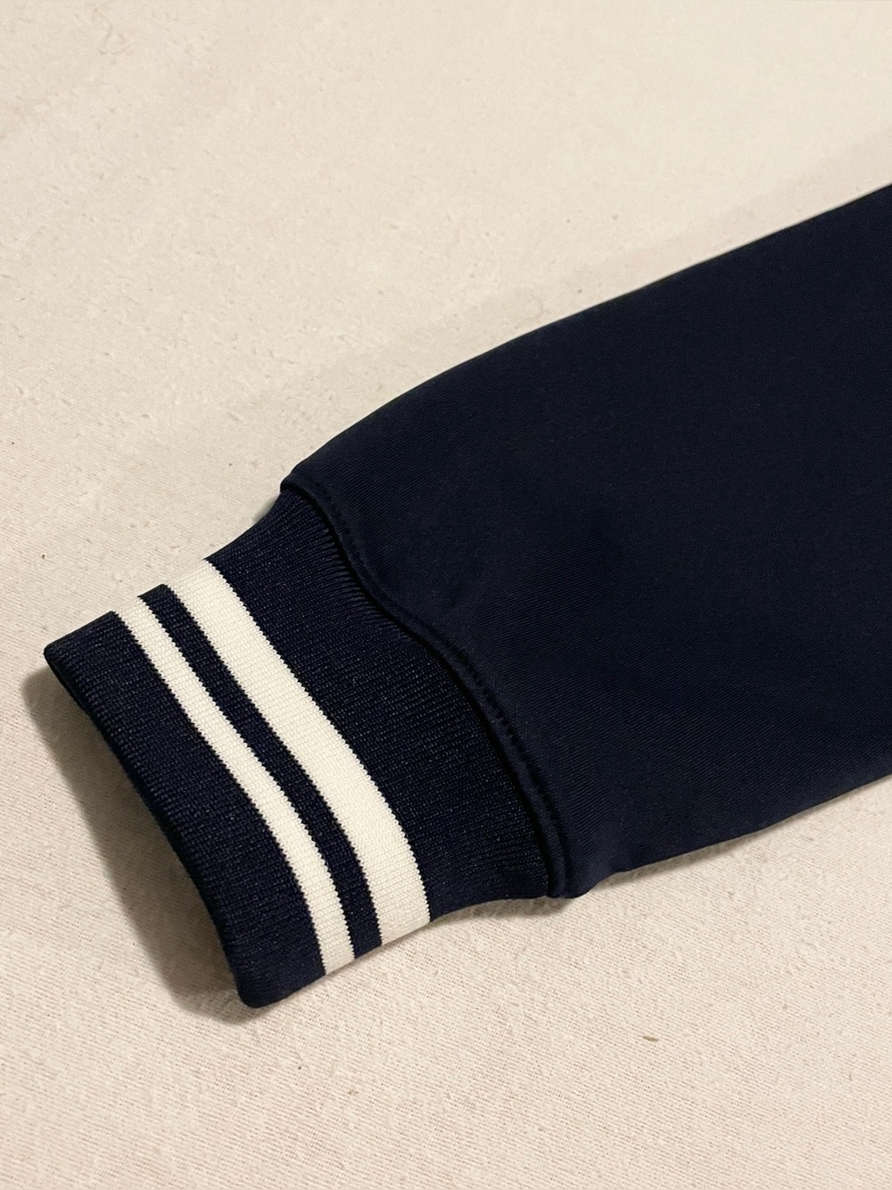 en THREAD Navy Blue Full Zip Track Jacket Sporty White Stripes Size Small Flaws - Picture 16 of 16